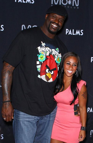 6场比赛狂砍230分！爱德华兹近6场场均命中5记三分（6战轰下230分！爱德华兹近6场场均命中5个三分）