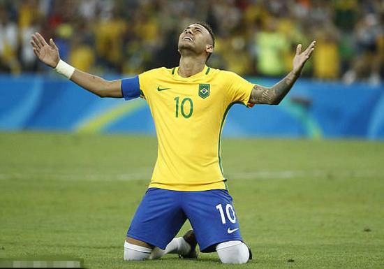 塞尔记者：姆巴佩将因腿部不适缺席欧冠对阵曼城（塞尔电台：姆巴佩因腿部不适缺席欧冠战曼城）