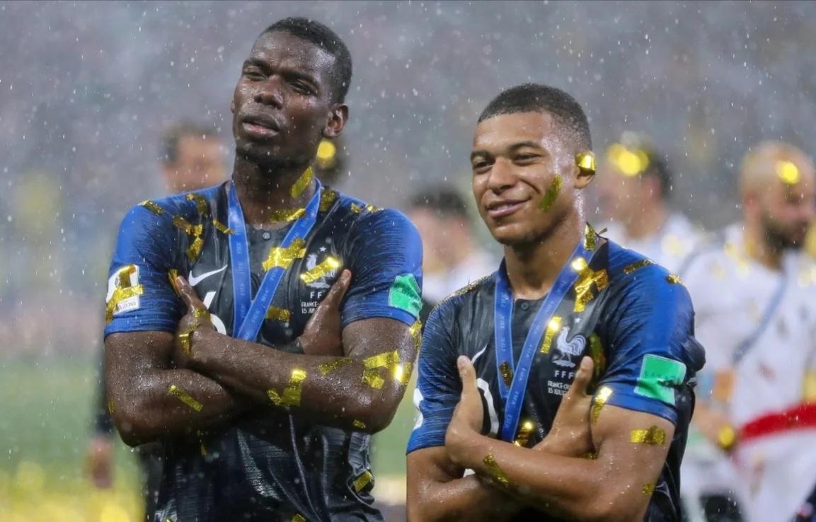 科勒克穿着破洞袜子！格里芬调侃：你的奖金能买一百万双袜子（格里芬调侃科勒克穿破洞袜：你那奖金够买一百万双新袜子）