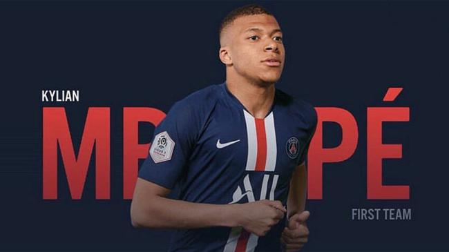 排面，泰州当地路牌上写着“苏超冠军城，泰州欢迎您”（泰州路牌打出“苏超冠军城，泰州欢迎您”，排面十足）