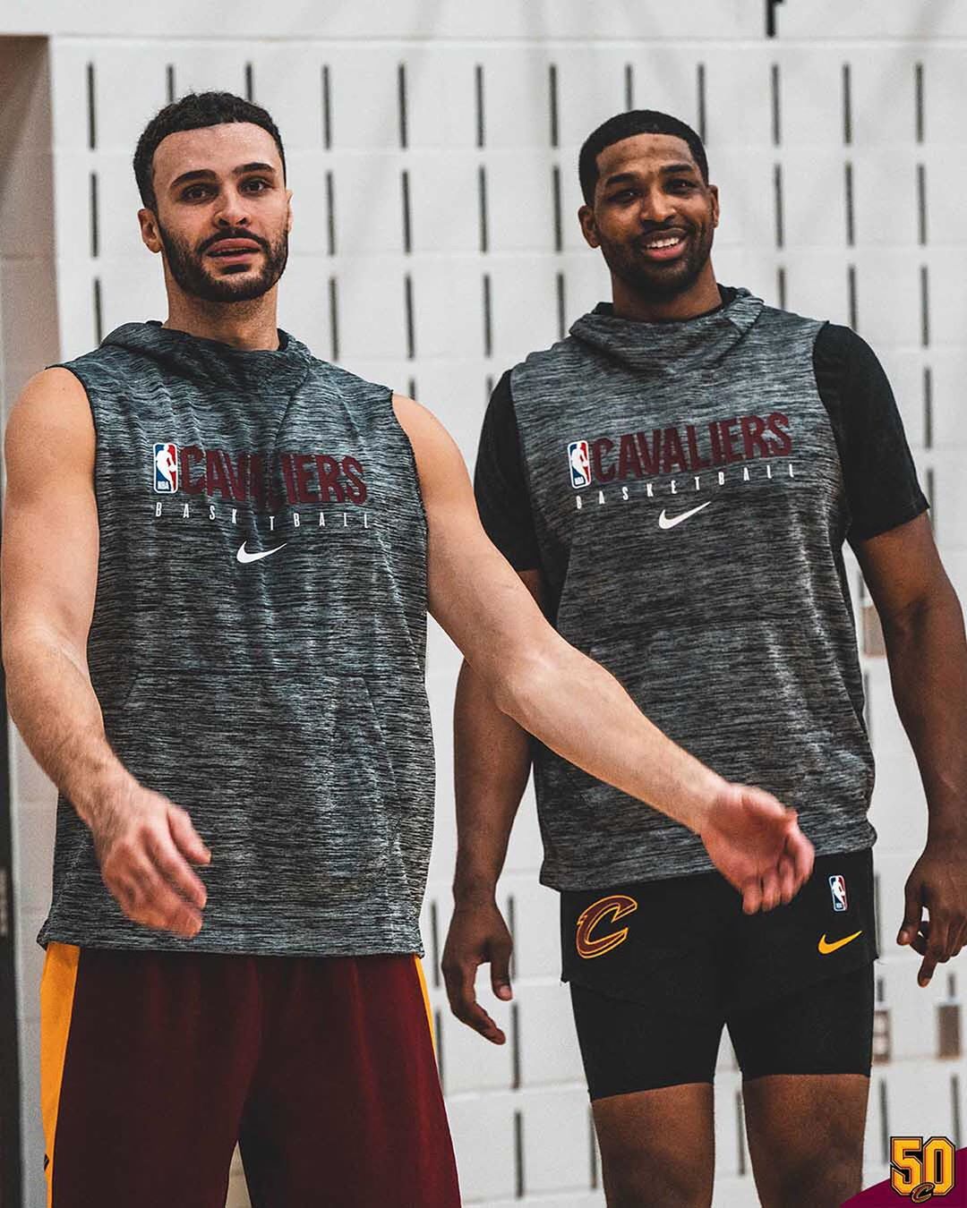 中超：武汉三镇主场1-0小胜上海申花（中超：武汉三镇主场1比0力克上海申花）