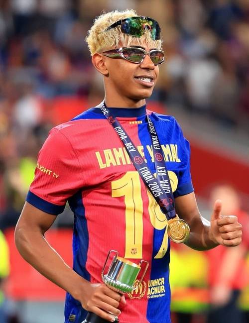 拉波尔塔助手：2021年的诺坎普破败不堪，现在不一样了（拉波尔塔助手：诺坎普在2021年破败不堪，如今已焕然一新）