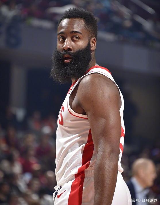 再见，巴萨U40！苏亚雷斯离队迈阿密国际，梅西独守美职联（告别巴萨U40：苏亚雷斯转投迈阿密国际，梅西独撑美职联）