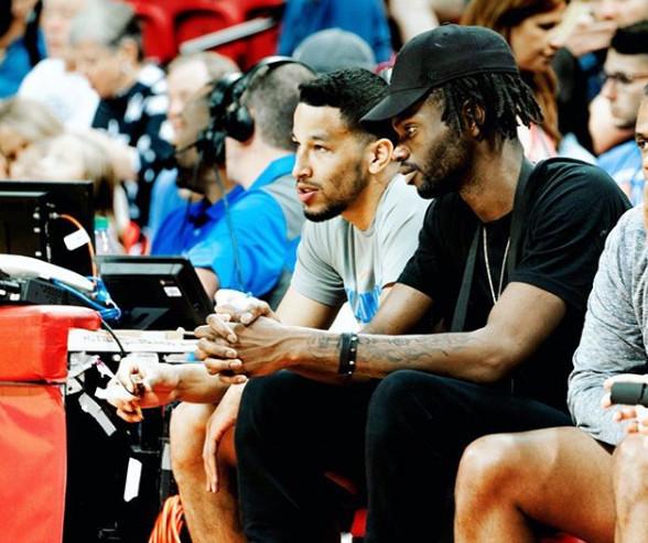 卡里克、鲁尼和弗莱彻，都在曼联青训体系。（卡里克、鲁尼、弗莱彻皆出自曼联青训）