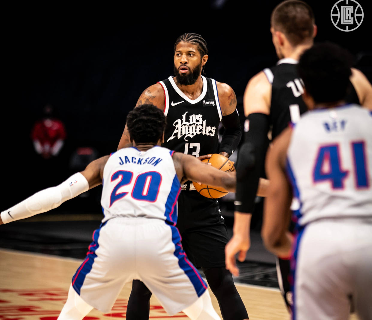 麦克托米奈：尤文很优秀，但那不勒斯得继续提升达到更高高度（麦克托米奈：尤文实力强，那不勒斯仍需进步以攀更高峰）