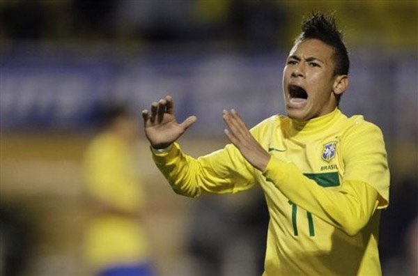 上赛季战绩回顾：广东在上赛季常规赛仅仅取得31胜15负的战绩，最终排名第7，创造球队近些年的常规赛最差排名纪录。（广东上季仅31胜15负，常规赛第7收官创近年最差排名）