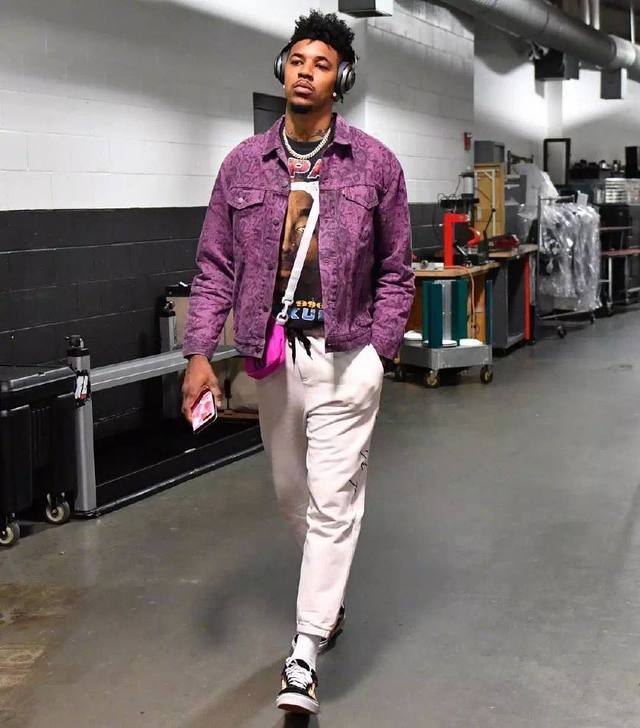 图赫尔：贝林没一起庆祝？我得去回看；三月才能再见我很难过（图赫尔：贝林未参与庆祝？得回去看录像；要到三月才能相见令我难过）