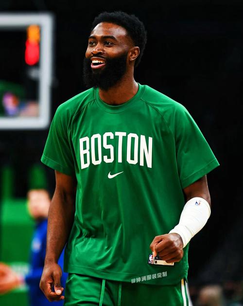 本赛季五大联赛球队欧冠积分：英超6队61分第1，意甲35分第2（欧冠积分五大联赛榜：英超6队共揽61分居首，意甲35分列第二）