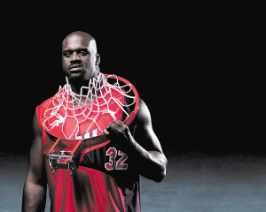 梅州客家因财务危机降级，未能延续奇迹，暴露中国足球现实困境。（财务危机致梅州客家降级，奇迹难续，折射中国足球困局）