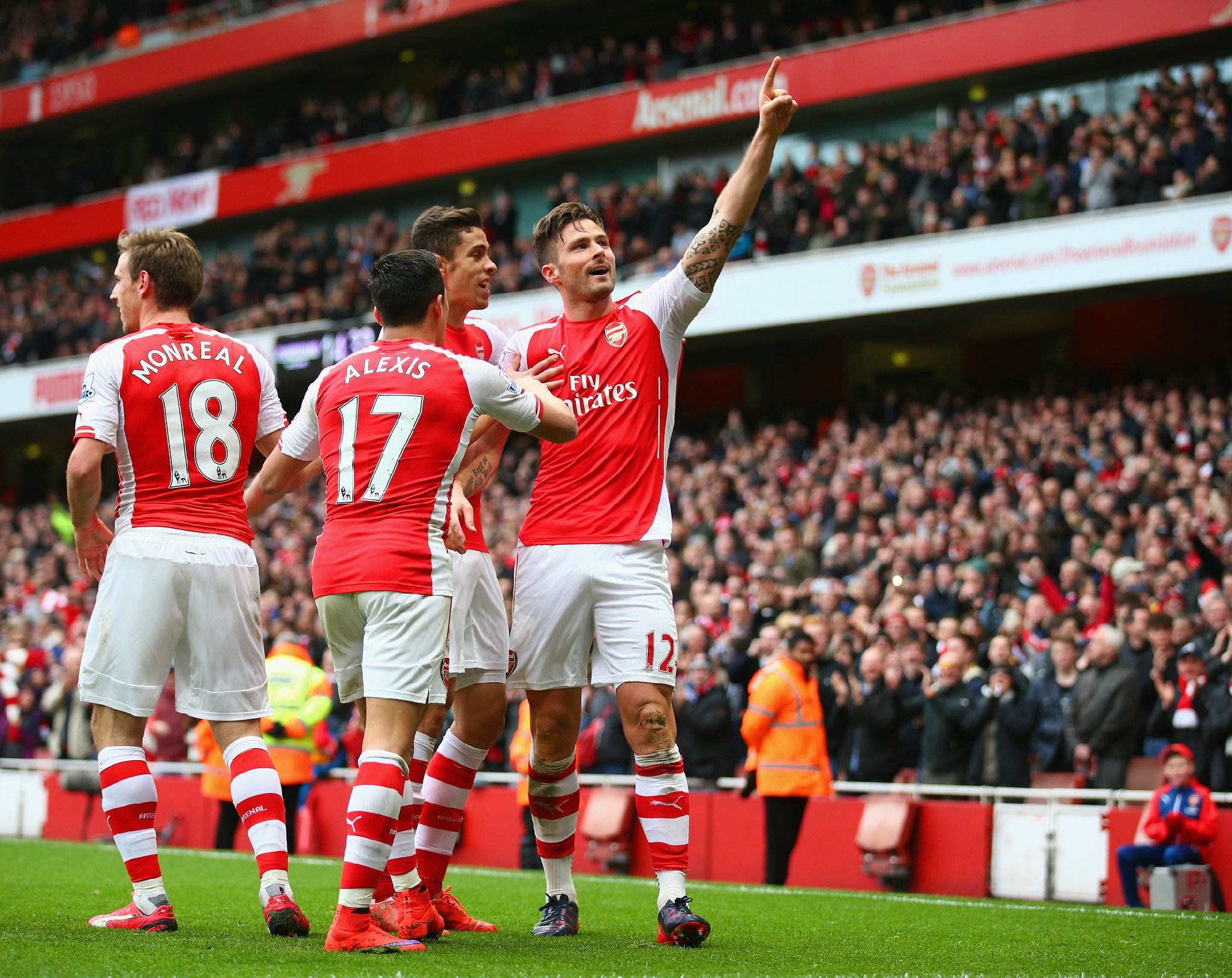 阿夫迪亚空砍37分，马刺115-102击败开拓者，福克斯37分率队稳居西部第五（阿夫迪亚37分难救主，马刺115-102擒开拓者，福克斯轰37分助队稳固西部第五）