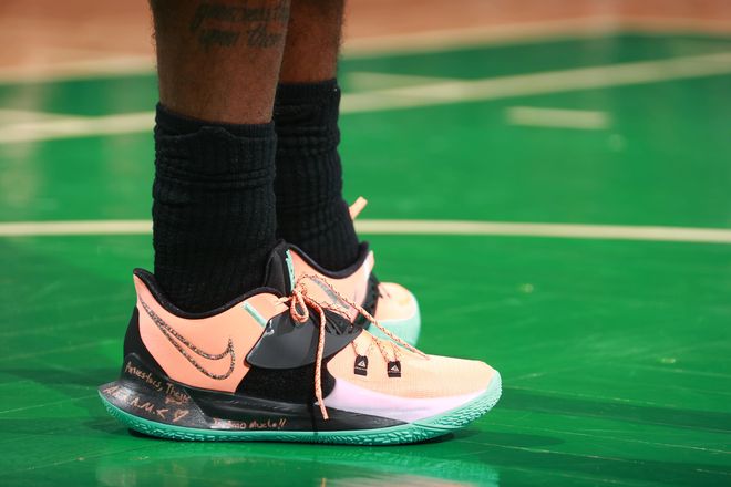 穆雷狂砍50+且命中10记三分，戈登之后队史首人（穆雷爆砍50+且投进10记三分，继戈登之后成队史首位达成者）