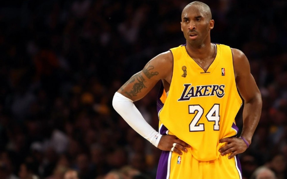 马卡：小西蒙尼如今表现出色，离不开梅西对他的明智建议（马卡：小西蒙尼状态火热，梅西的点拨功不可没）