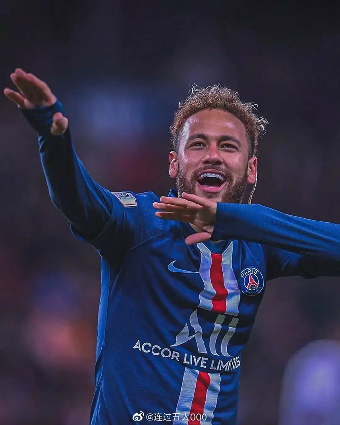 铜梁龙选帅举棋不定！张外龙或绝迹中超江湖，谢晖带队一年游？刘建业或逆袭（铜梁龙主帅抉择摇摆：张外龙或告别中超，谢晖恐成“一年游”，刘建业有望逆袭上位）