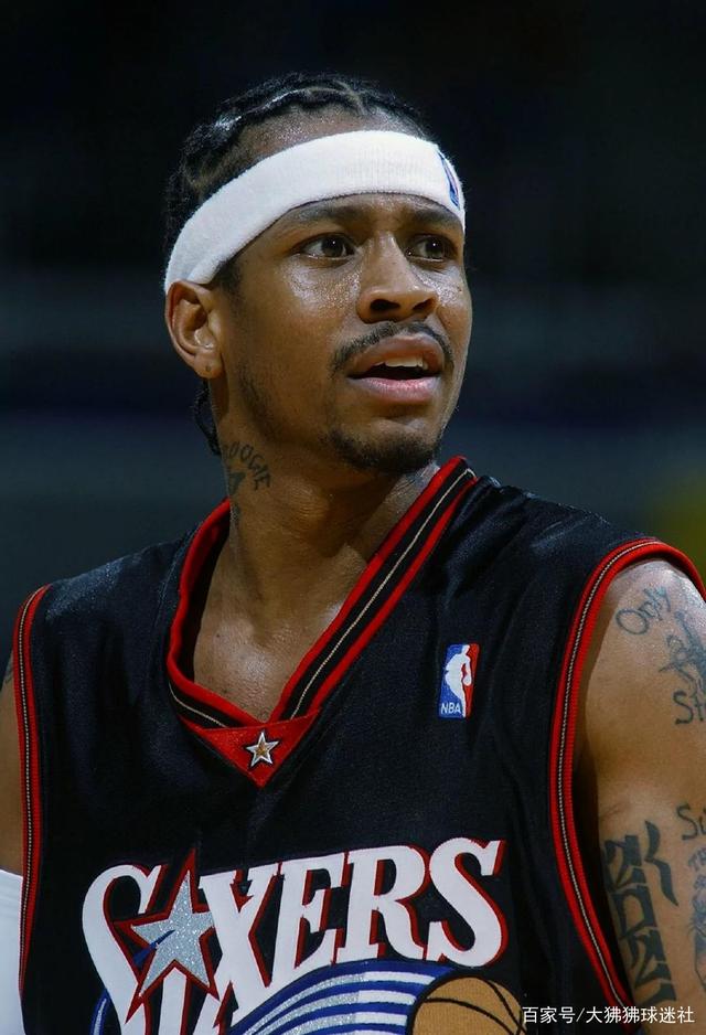 米体：家乡球队维亚雷焦深陷低迷，里皮对球员讲话鼓励他们（米体：家乡队维亚雷焦陷入低谷，里皮发声激励全队）