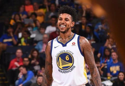 瓦尔迪的早餐和队友不一样，主教练：文化不同，需求也不同（瓦尔迪早餐与队友不同，主帅：文化不同，需求各异）