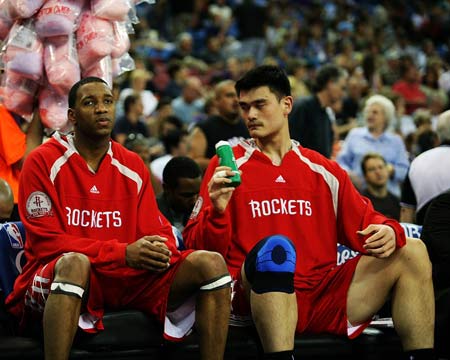 西甲战报：莫雷诺、奥卢瓦塞伊破门，黄潜2-1马略卡（西甲：黄潜2-1击退马略卡，莫雷诺与奥卢瓦塞伊建功）