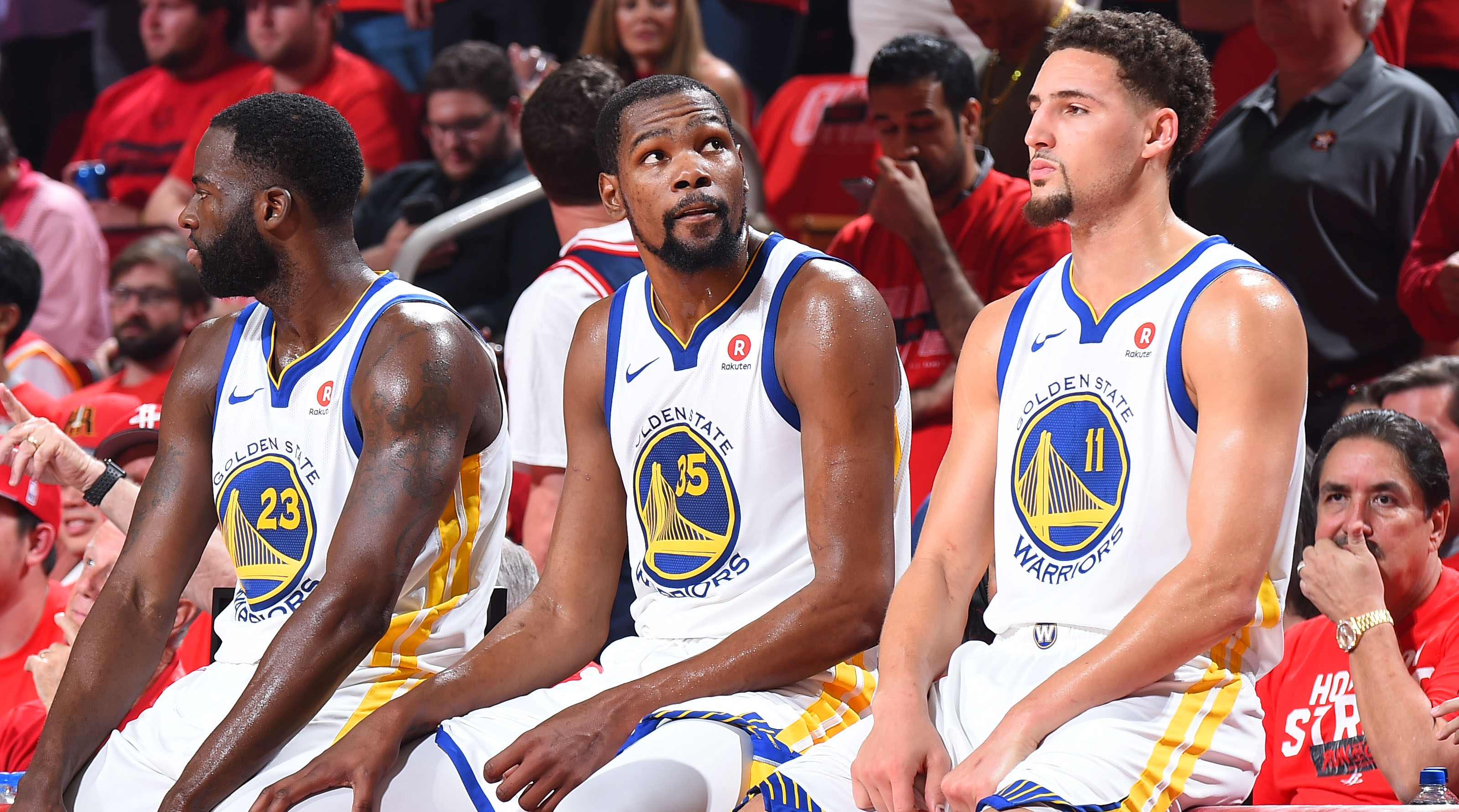 B费战亚美尼亚全场数据：3个进球，8次关键传球，2次抢断（B费对阵亚美尼亚表现：帽子戏法、8次关键传球、2次抢断）