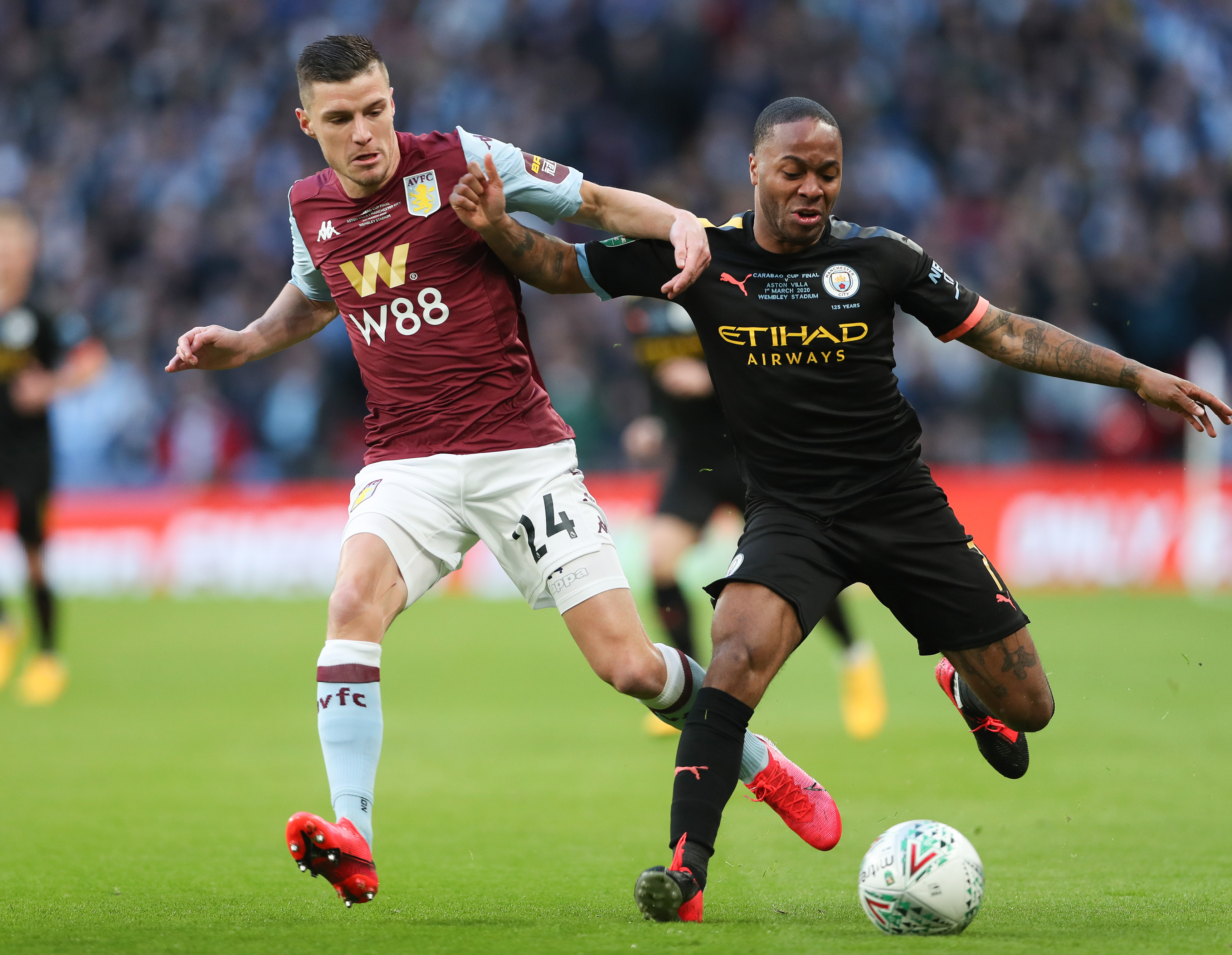 意大利女排险胜土耳其队，第二次获世锦赛冠军，瓦尔加斯空砍33分（意大利女排险胜土耳其，二夺世锦赛桂冠，瓦尔加斯33分难救主）