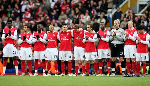 温家宝：球迷的呐喊让我们充满动力，场下我也会跟着他们唱歌（温家宝：球迷的助威是我们的动力，场下我也会跟着一起唱）