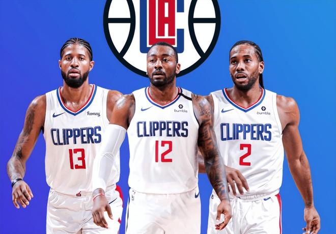 郎才女貌！英媒：库尔图瓦携妻子参加颁奖典礼，后者闪耀全场（英媒：库尔图瓦携妻亮相颁奖礼，太太光彩夺目）