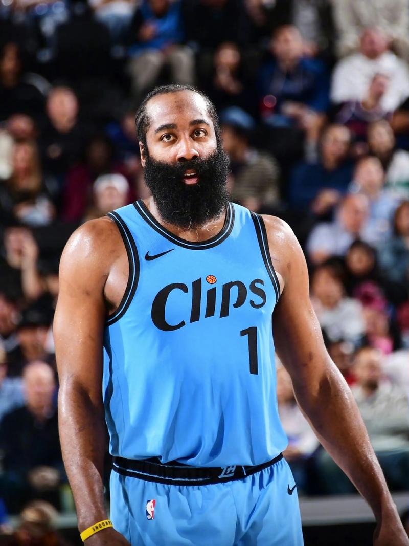 那不勒斯官方：球队从未做假账，真相必会水落石出（那不勒斯声明：球队从未财务造假，真相终将大白）